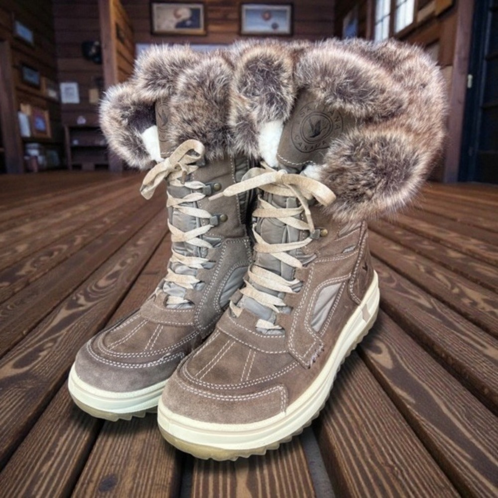 Santana Canada Marta Snow Boots US 9.5 EU 40 Brown Faux Fur Winter EUC